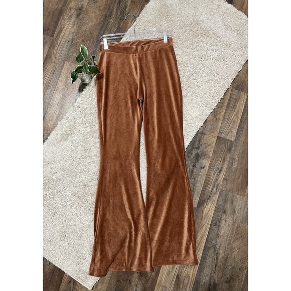 Altar'd State Medium Boho Copper Velvet Ribbed Flare High-Rise Pull On Pants - Picture 2 of 8